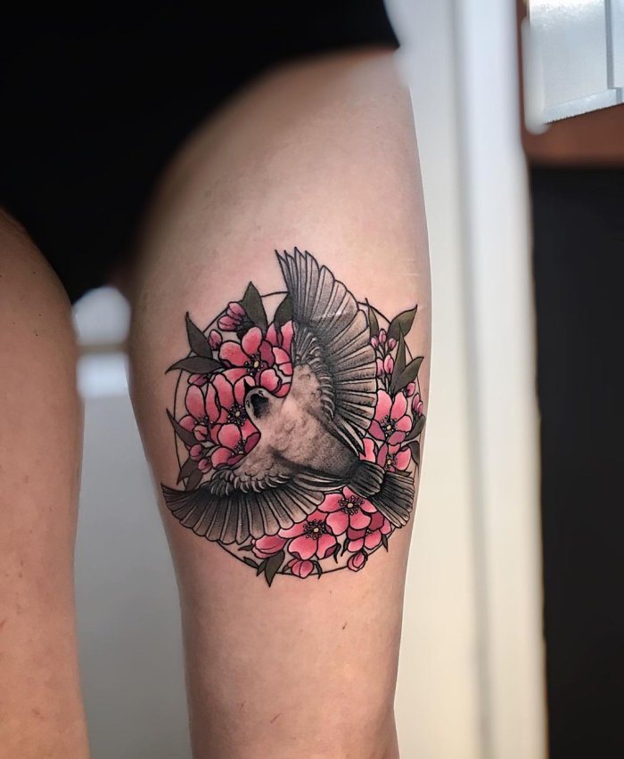 Тату Дева на запястье