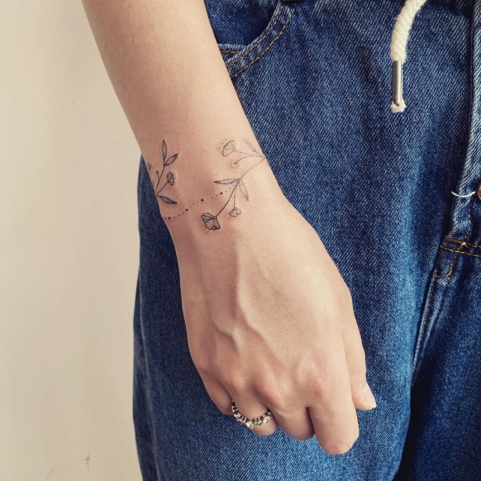 Тату нательная