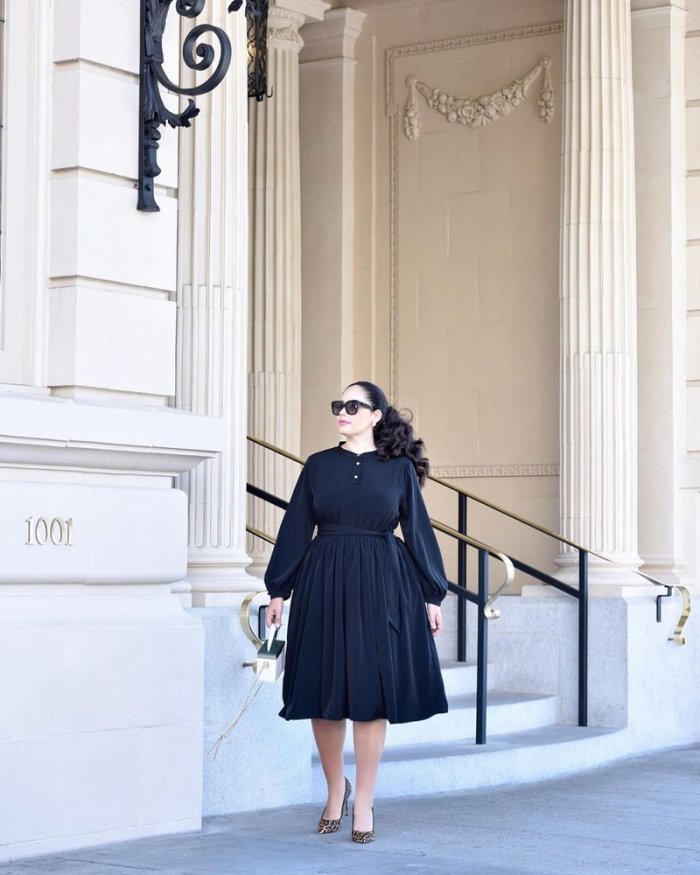 Строгое нарядное платье