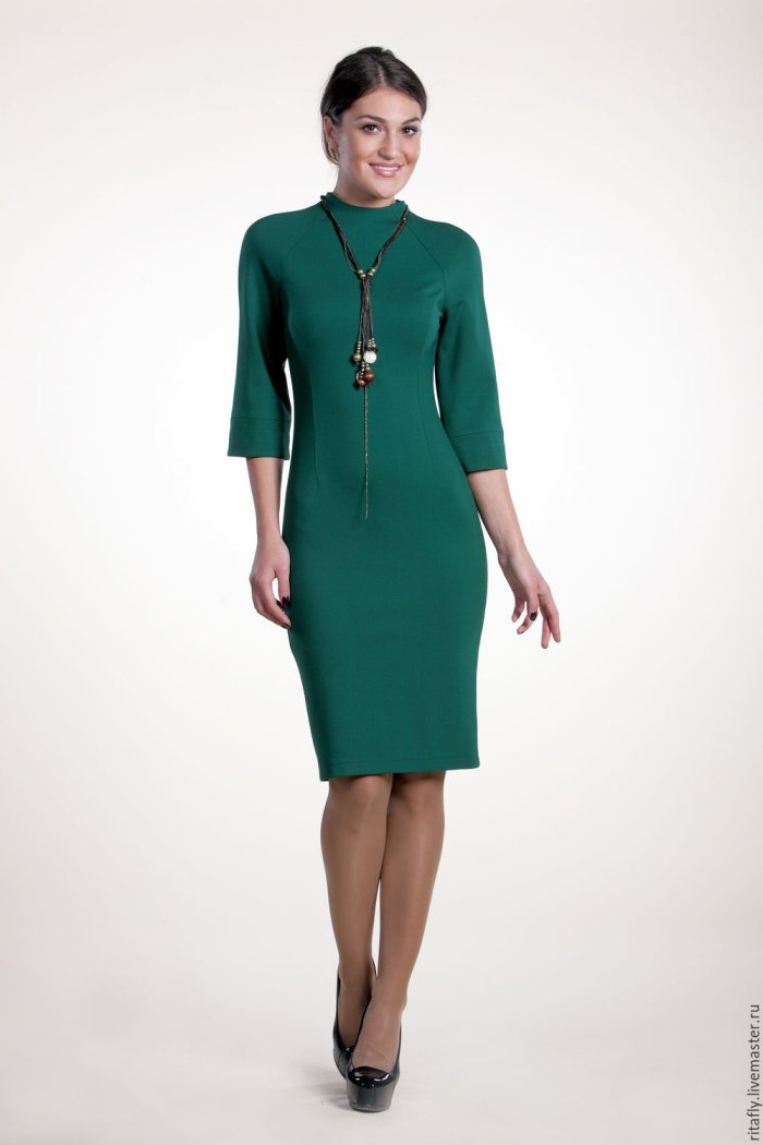 Офисные платья 2022