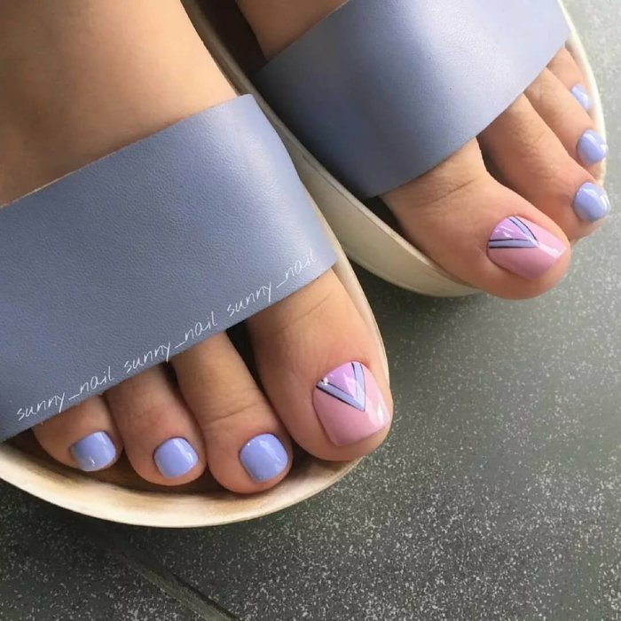 Красивый педикюр