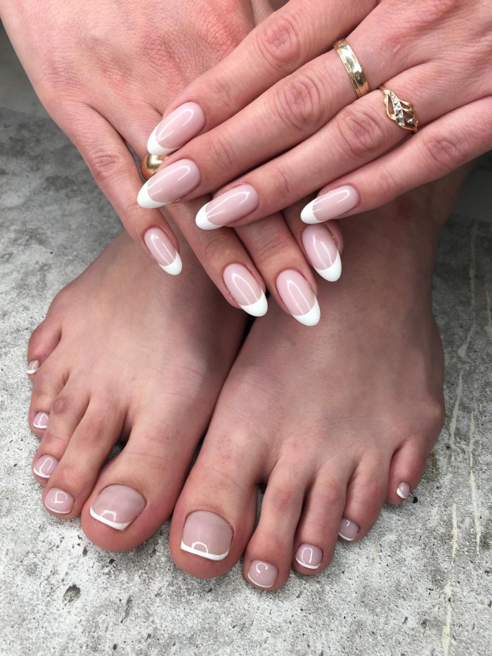 Красивый педикюр