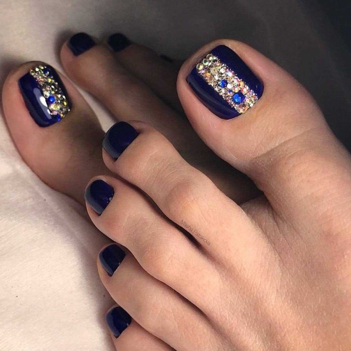 Шикарный педикюр