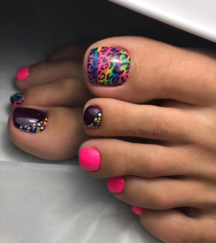 Модный педикюр