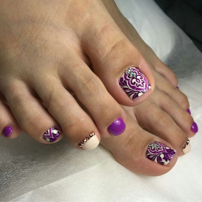 Современный педикюр