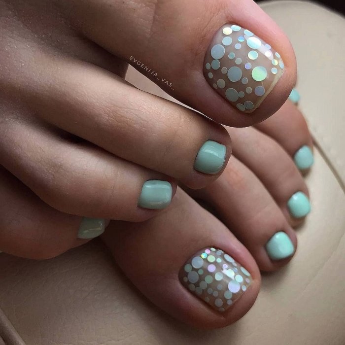 Педикюр дизайн