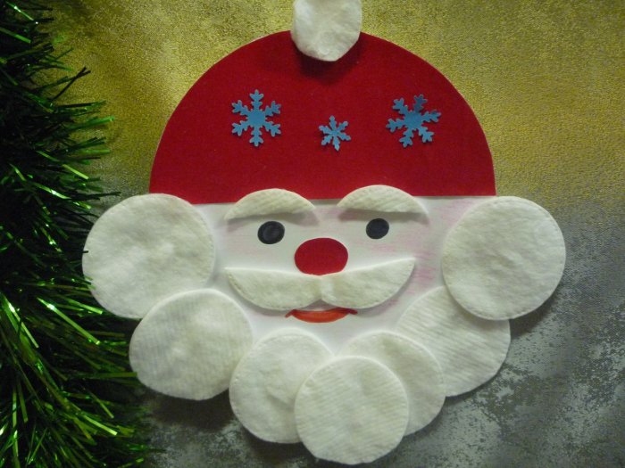 Дед Мороз из цветной бумаги