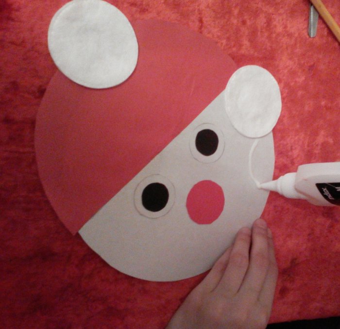Поделка дед Мороз из ватных дисков