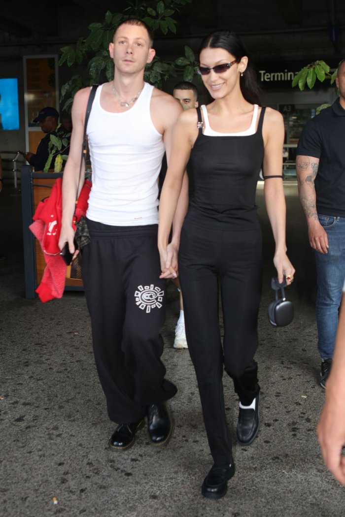 Ludovic de Saint Sernin осень зима 2022 Белла Хадид