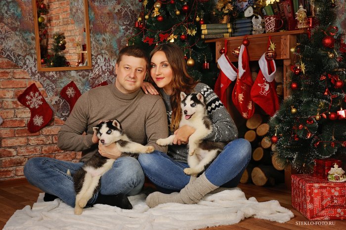 Новогодняя фотосессия пары в студии