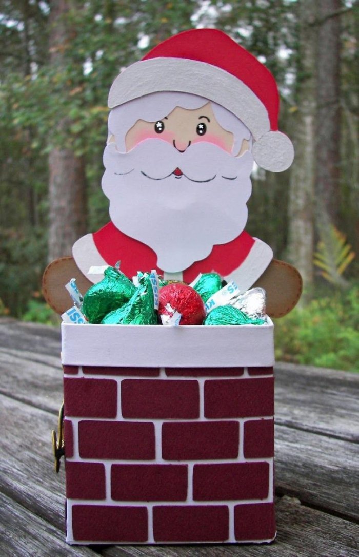 Дед Мороз из тарелки одноразовой