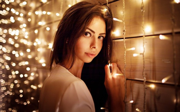 Фотосессия с гирляндой дома