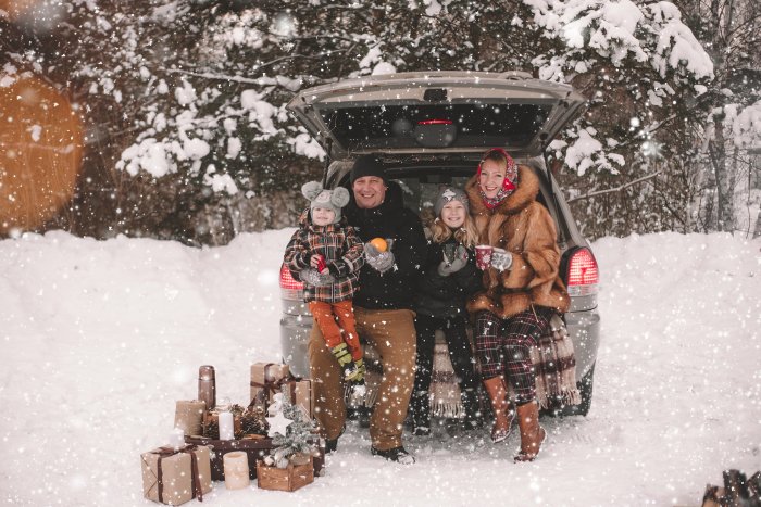 Зимняя фотосессия в багажнике