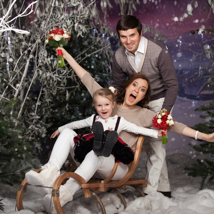 Семейная фотосессия на природе зимой