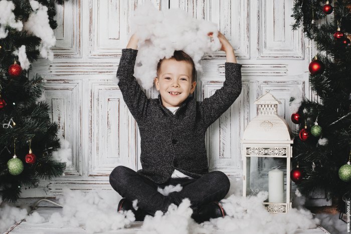 Класс на новогодней фотосессии в лесу