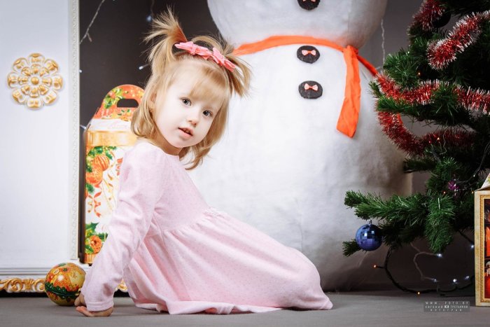 Белый кролик девушка