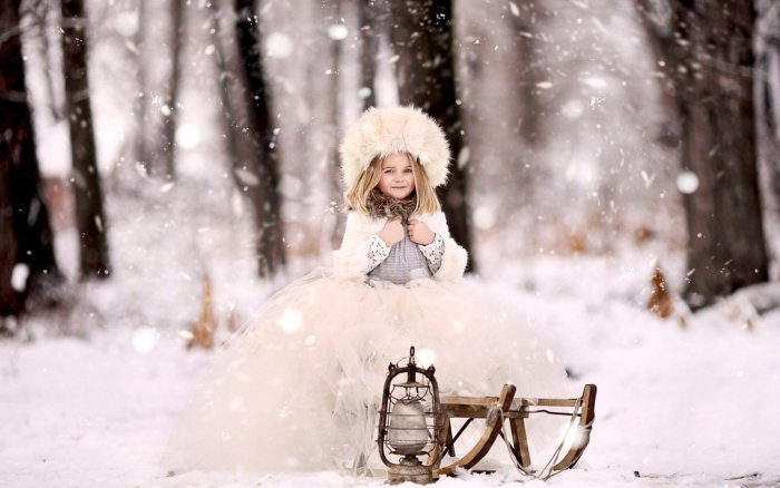 Фотосессия в зимнем лесу с ребенком