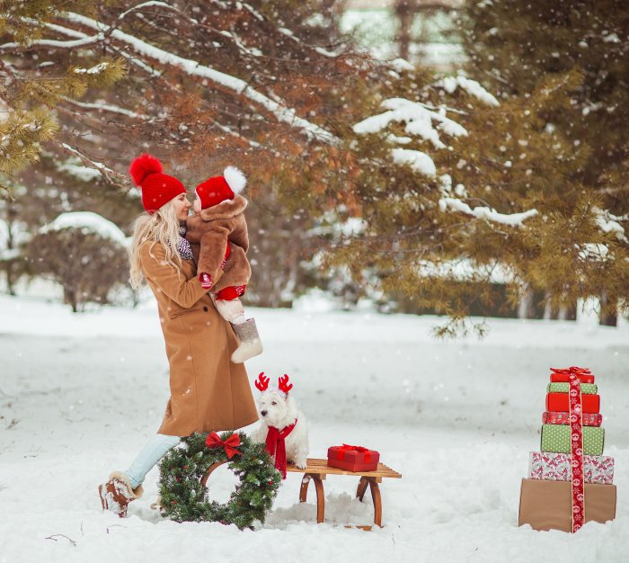 Фотосессия с санками зимой