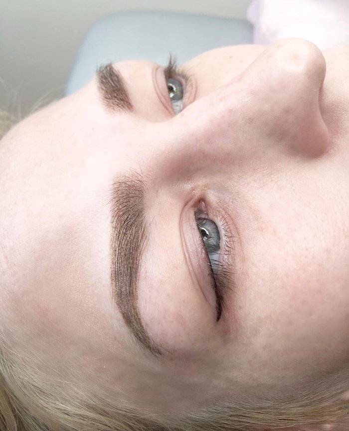 Татуаж бровей 2021