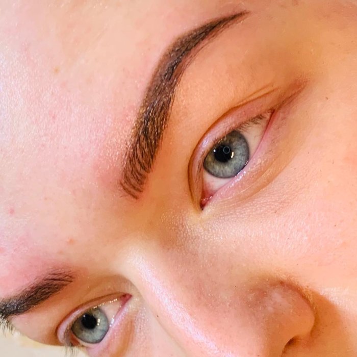 Татуаж бровей для блондинок