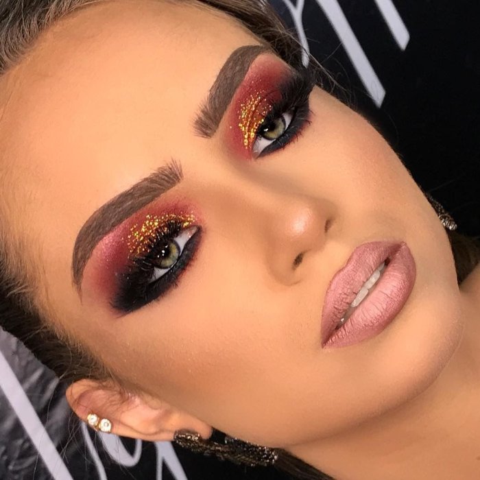 Блестящий макияж