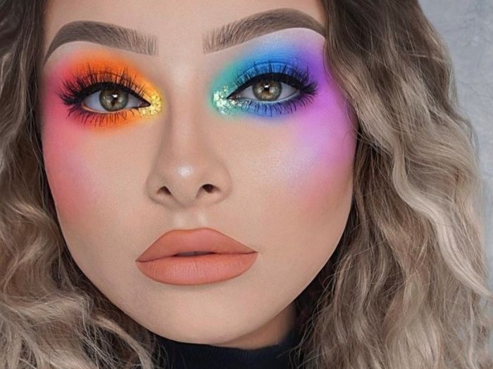 Идеальные макияж разноцветные