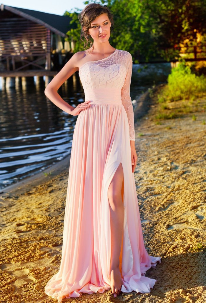 Вечернее платье в пол