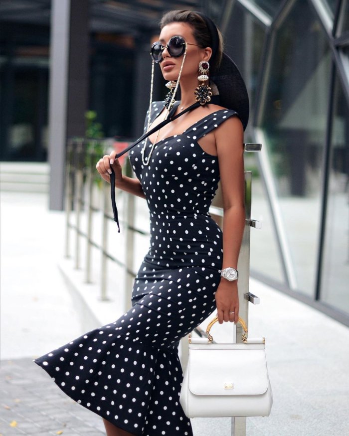 Платья на выпускной с вышивкой