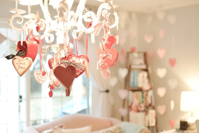 Ламповый декор на день Святого Валентина