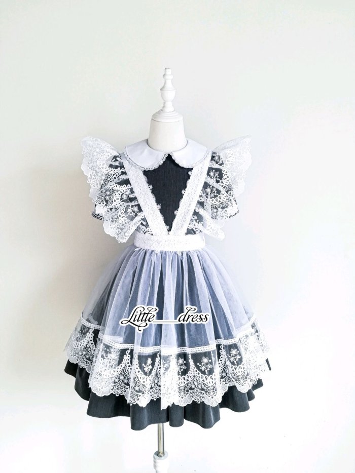 Мамы на выпускном в школе