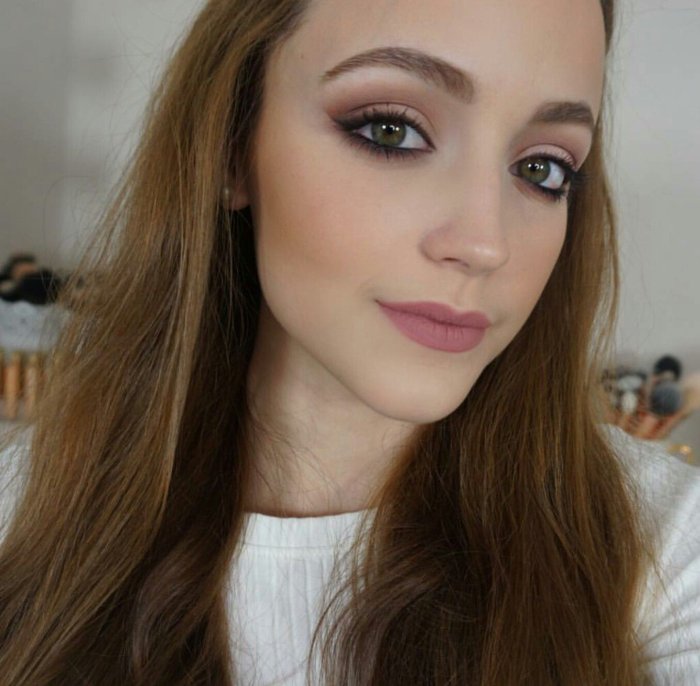 Легкий макияж на первое сентября