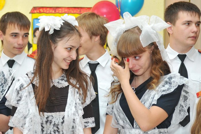 Прическа на последний звонок