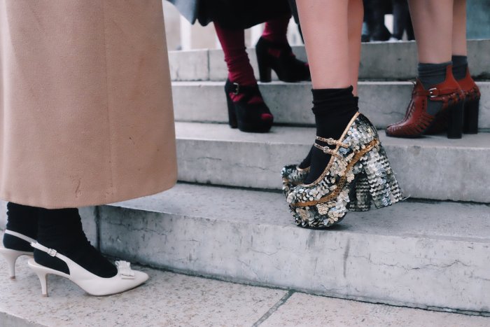 Педикюр с камнями