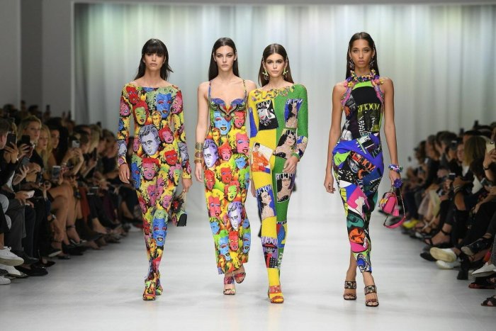 Версаче принты тренд 2020