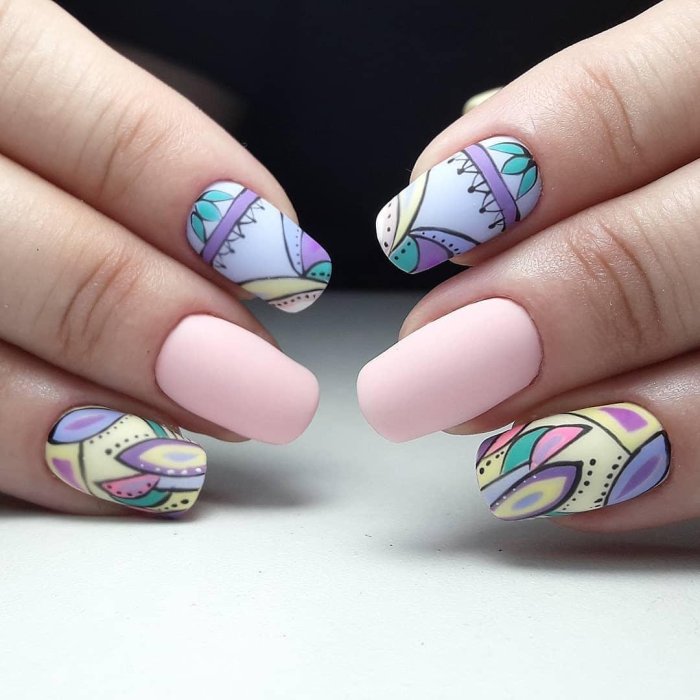 Маникюр разные руки