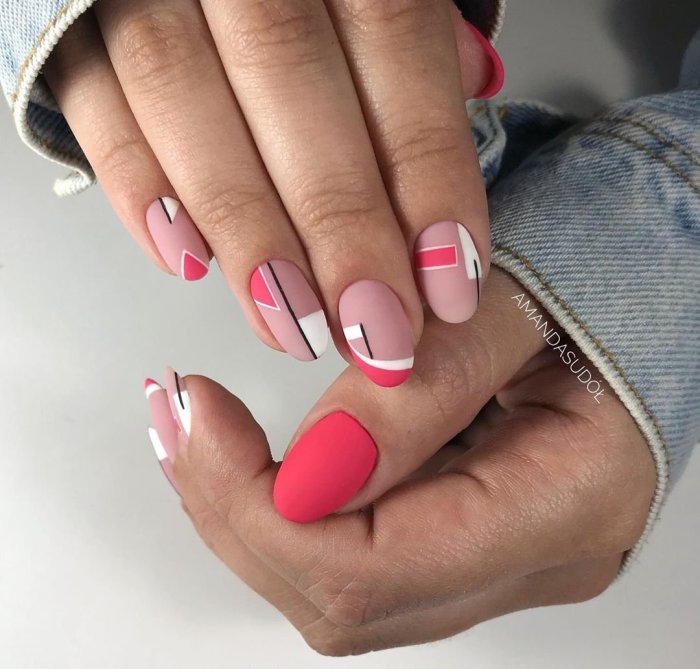 Стильный летний маникюр