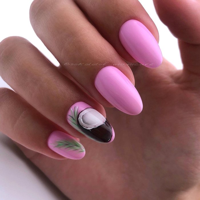 Летний маникюр с кокосиком