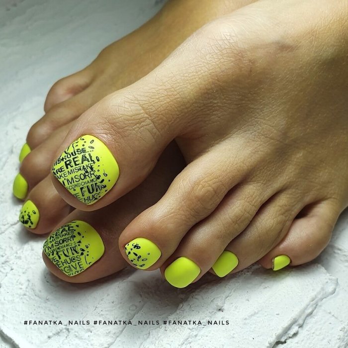 Педикюр 2021 лето