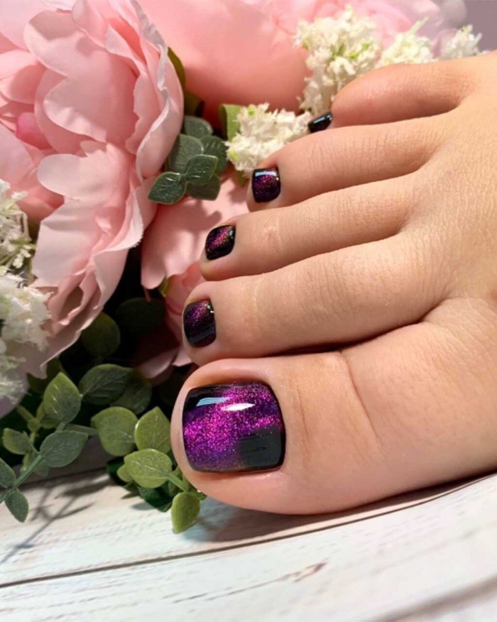 Модный педикюр