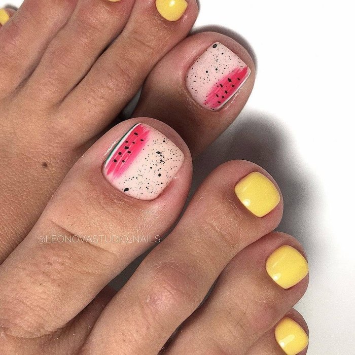 Педикюр 2021 лето