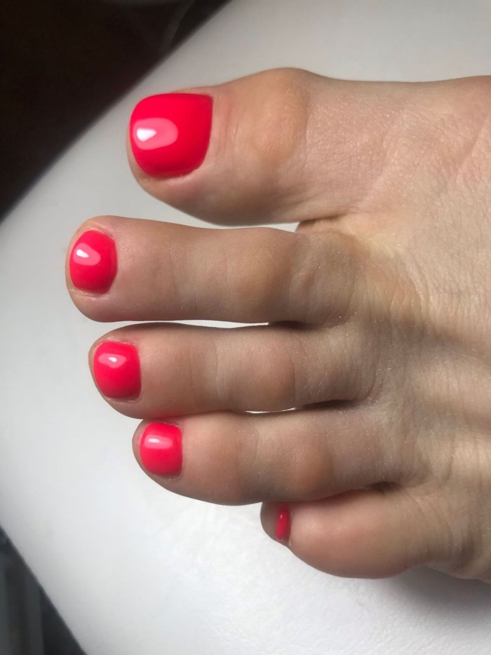 Педикюр синего цвета