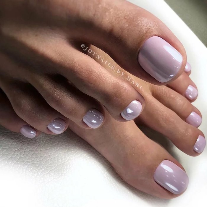 Дизайн педикюра 2021 летний