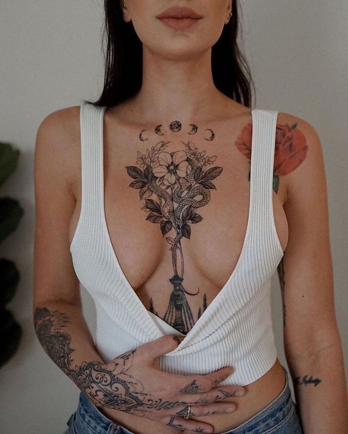 Тату на запястье для женщин маленькие