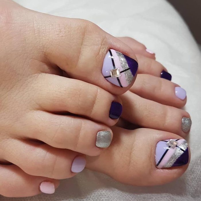 Дизайн ногтей педикюр большого пальца