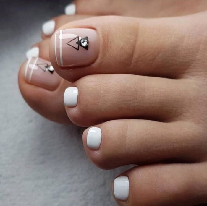 Педикюр геометрия