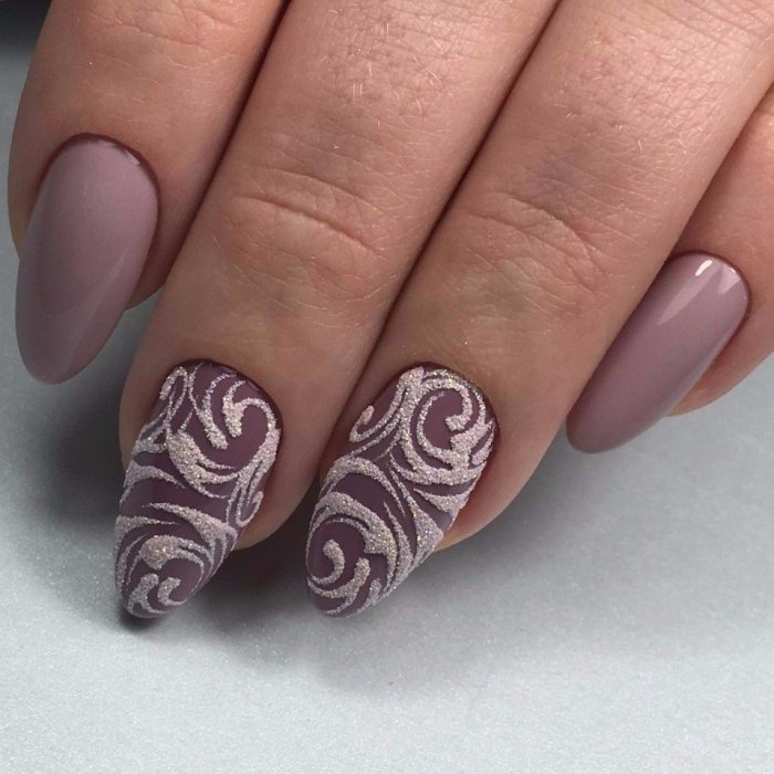 Вензеля на ногтях