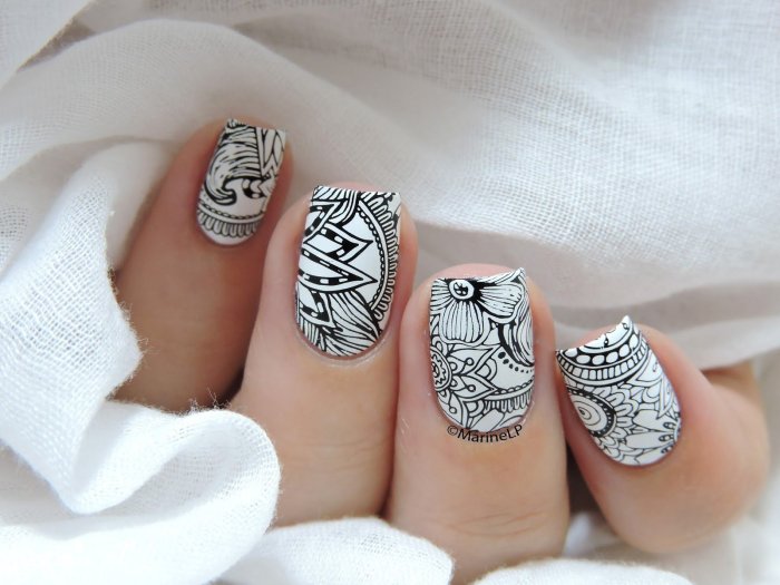 Маникюр Мандала