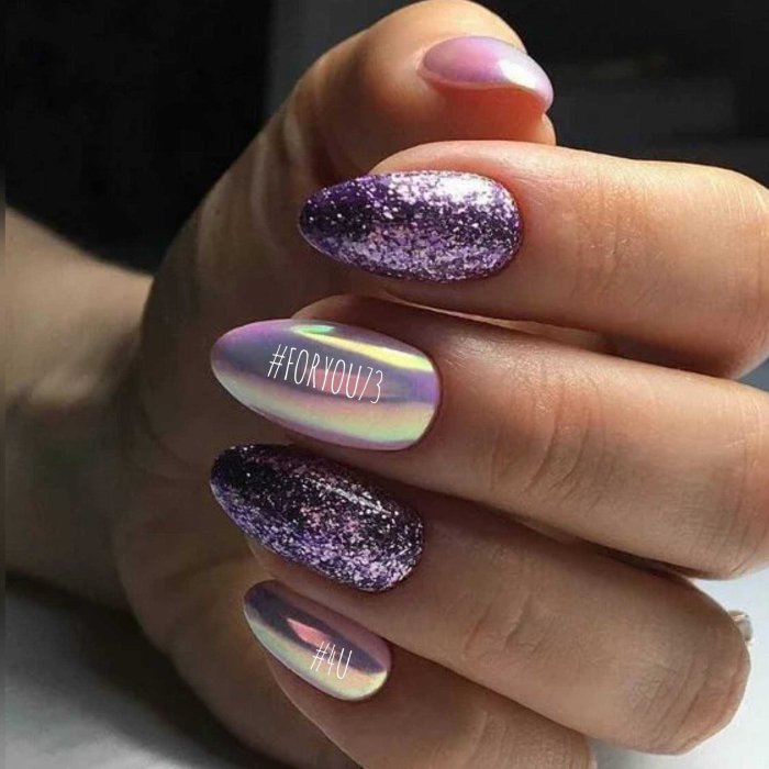 Фиолетовый маникюр с блестками
