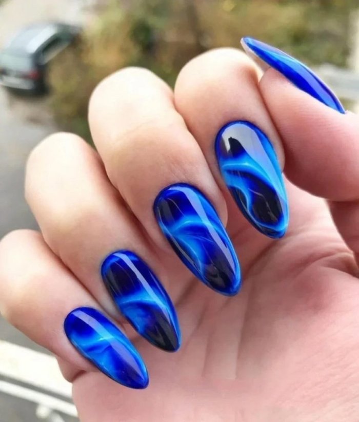 Маникюр кошачий глаз