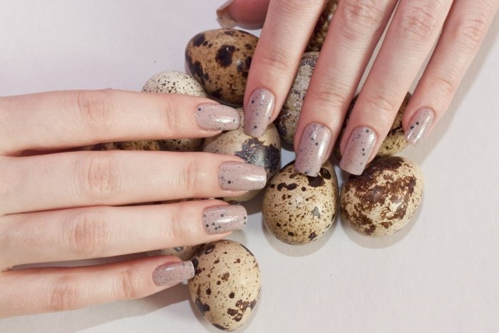 Маникюр перепелиное яйцо миндаль